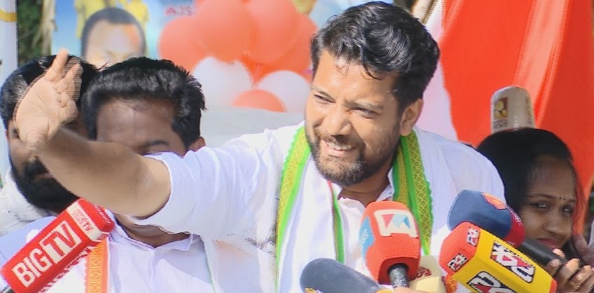 വയനാട് ഫണ്ടിൽ നിന്ന് ഒരു രൂപ പോലും വകമാറ്റി ചെലവഴിച്ചിട്ടില്ല,ജനങ്ങൾക്ക് മുന്നിൽ കണക്ക് വയ്ക്കാൻ കോൺഗ്രസ് തയ്യാർ;ഷാഫി പറമ്പിൽ എം പി