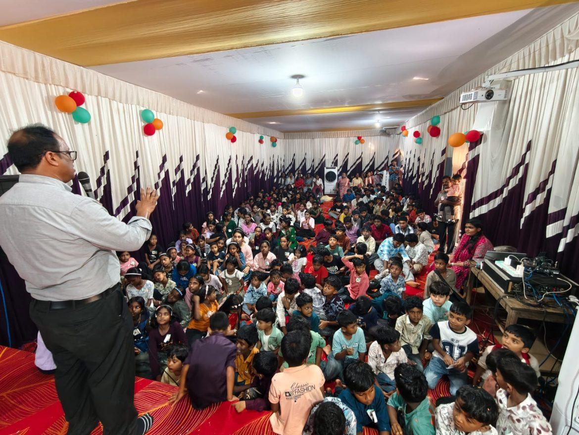 “ഹെവൻസ് ഡാർലിങ്ങ്” വെക്കേഷൻ ബൈബിൾ സ്കൂളിന് ഗംഭിര തുടക്കം