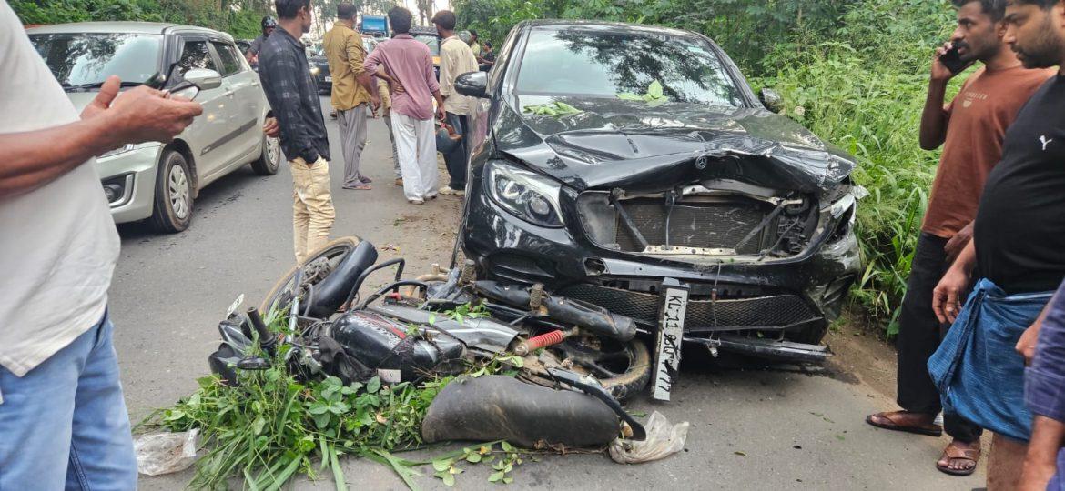 മീനങ്ങാടിയിൽ വാഹനാപകടത്തിൽ യുവാവ് മരിച്ചു:രണ്ട് പേർക്ക് പരിക്ക്
