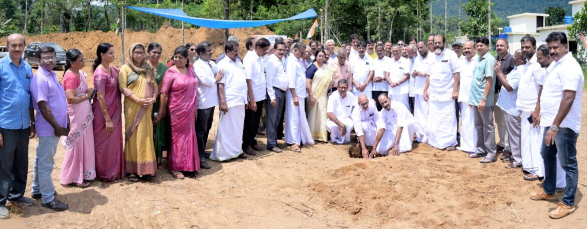 ചൂരൽമല മുണ്ടക്കൈ ദുരിതബാധിതർക്ക് ഒരു കൈത്താങ്ങ്